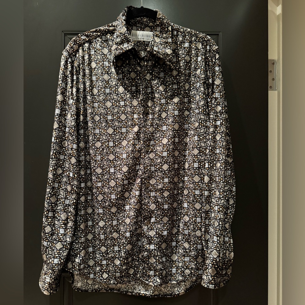 Vintage geometric velvet top